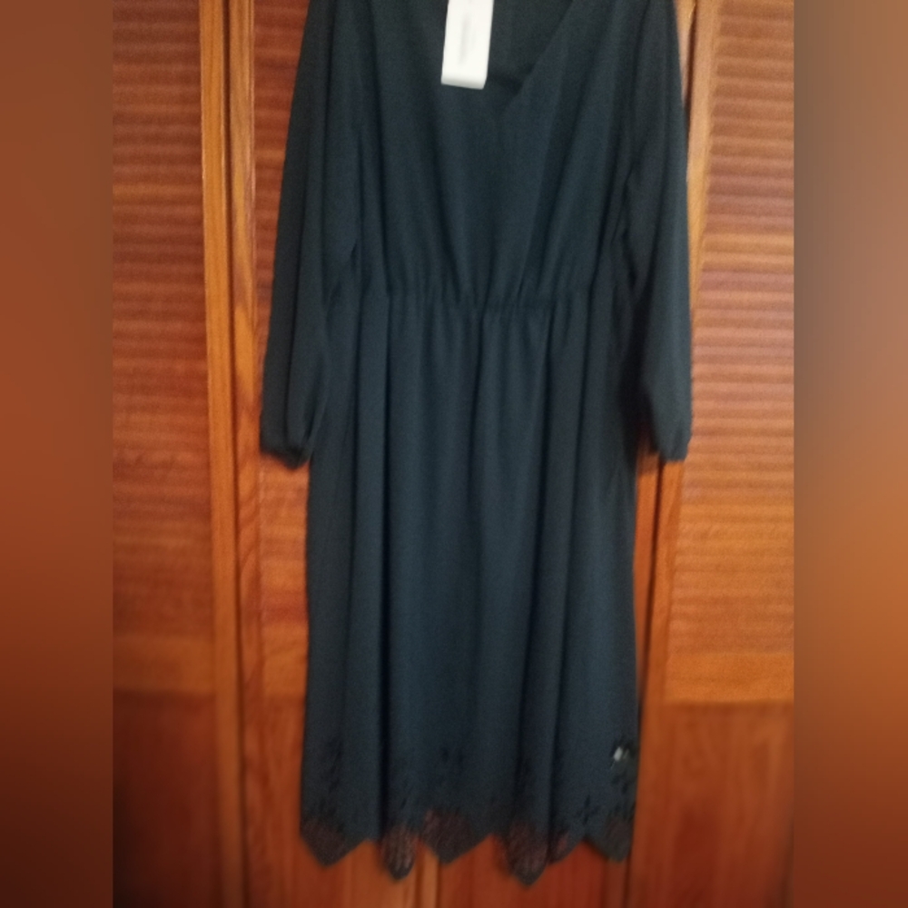 BloomChic Midi Dress Dark Green size 22-24